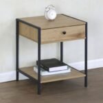 mesa de cabeceira com 1 gaveta