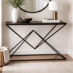 Consola de Entrada em Madeira Escura e Metal Preto – Design Geométrico