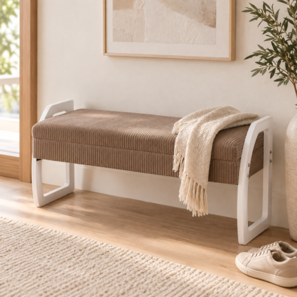Banco Estofado Bege com Estrutura Branca – Design Moderno