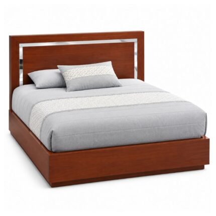 Quarto de Casal Completo em Tom Cerejeira com Apontamentos Espelhados – Cama, 2 Mesas de Cabeceira e Cómoda